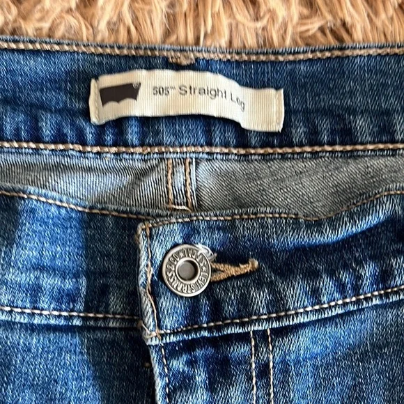 Levi’s 505 medium wash jeans straight leg - Picture 3 of 8